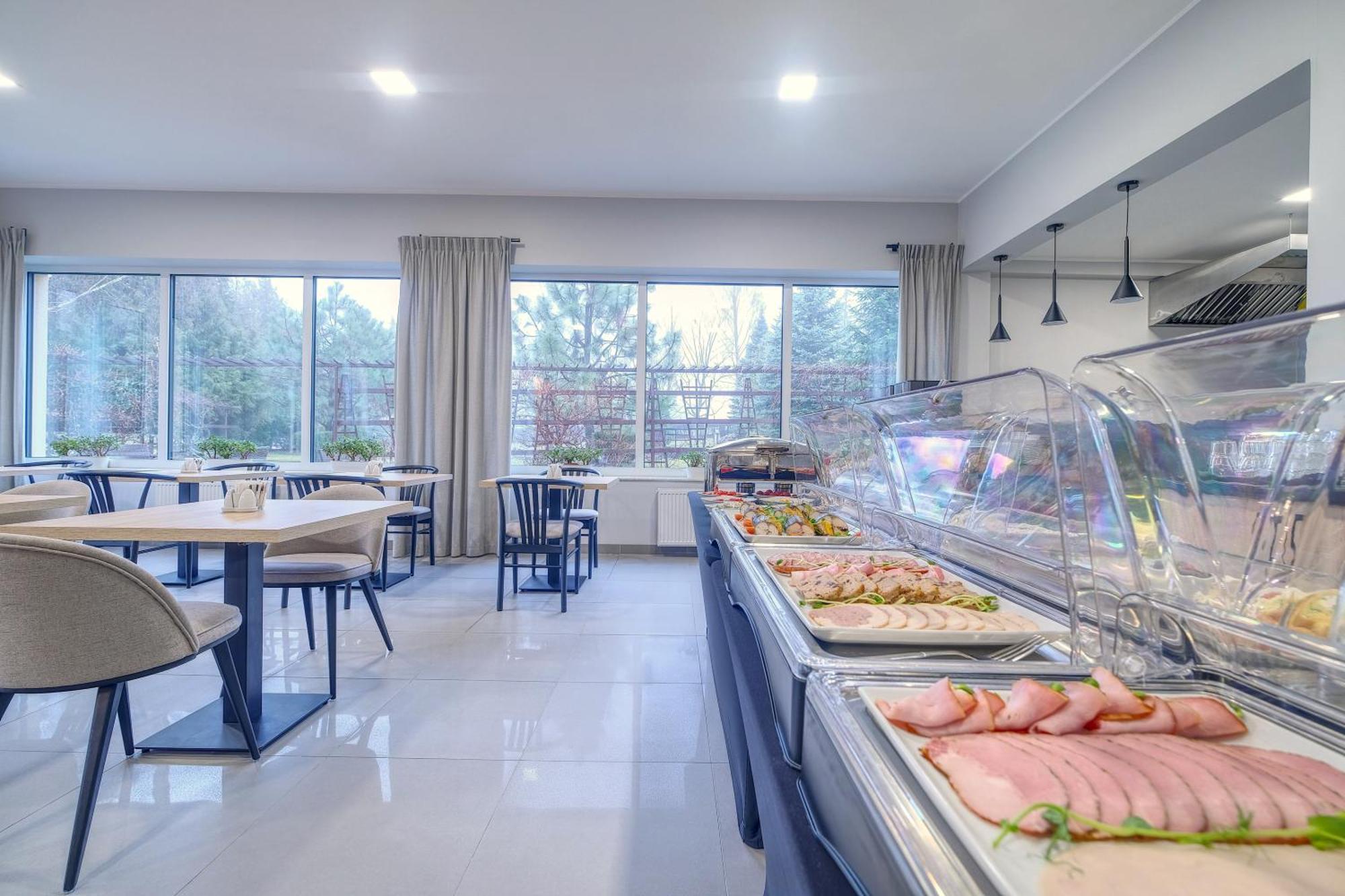 Pszczółki Lawendowy Dwor Bed & Breakfast エクステリア 写真