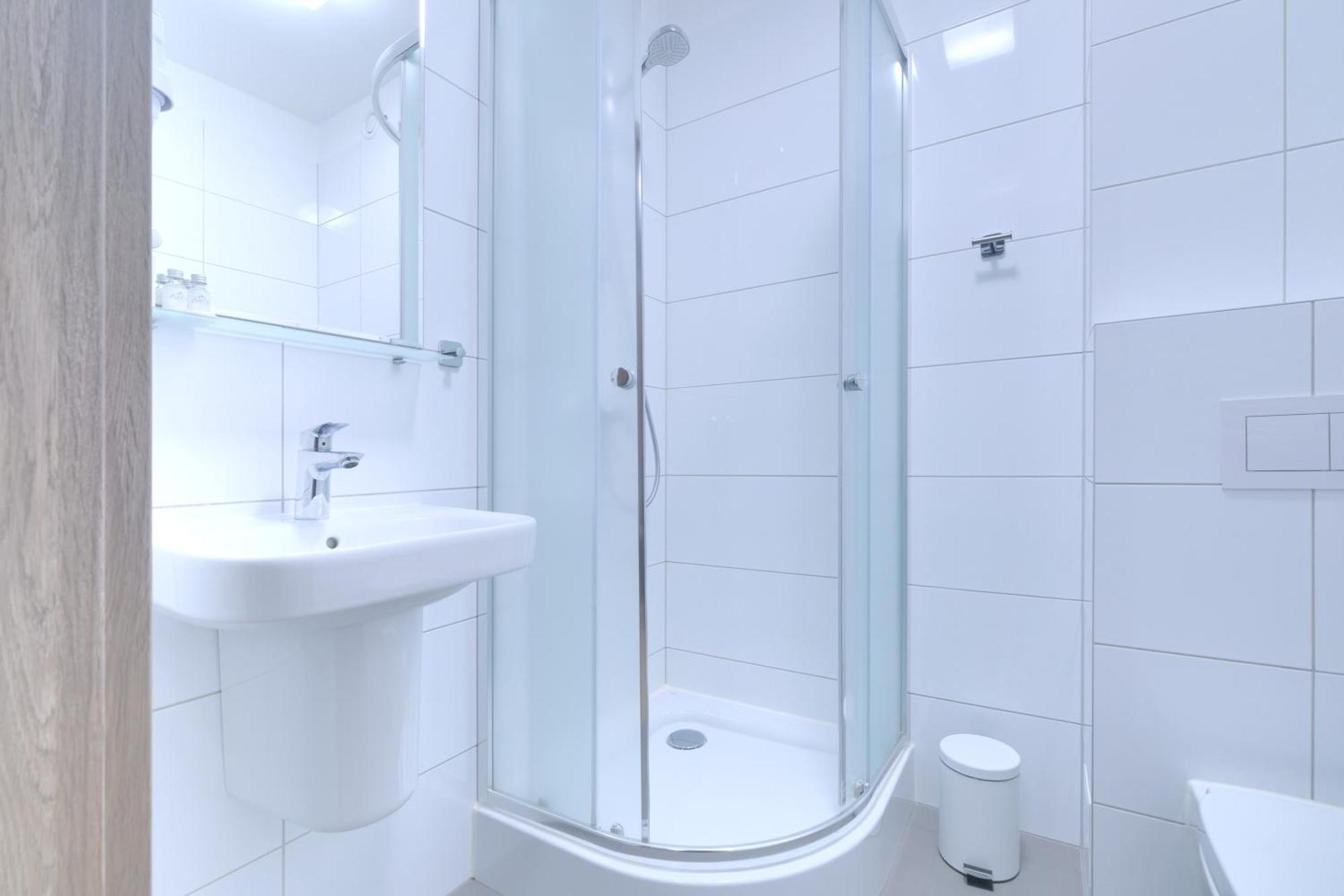 Pszczółki Lawendowy Dwor Bed & Breakfast エクステリア 写真