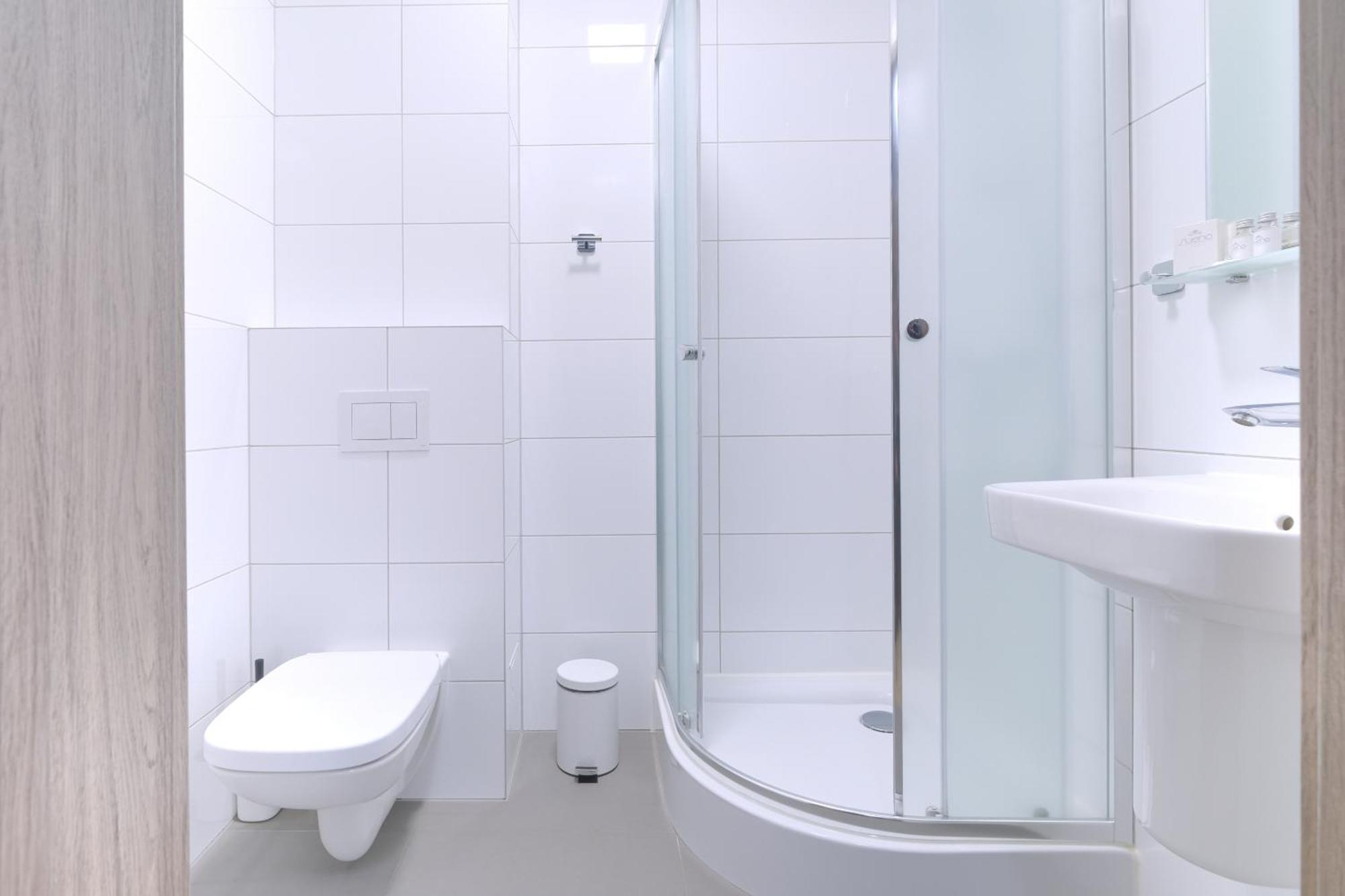 Pszczółki Lawendowy Dwor Bed & Breakfast エクステリア 写真